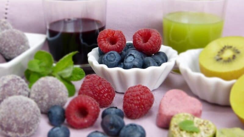 Jak wybrać najlepszą odżywkę białkową? Porównanie popularnych produktów na rynku