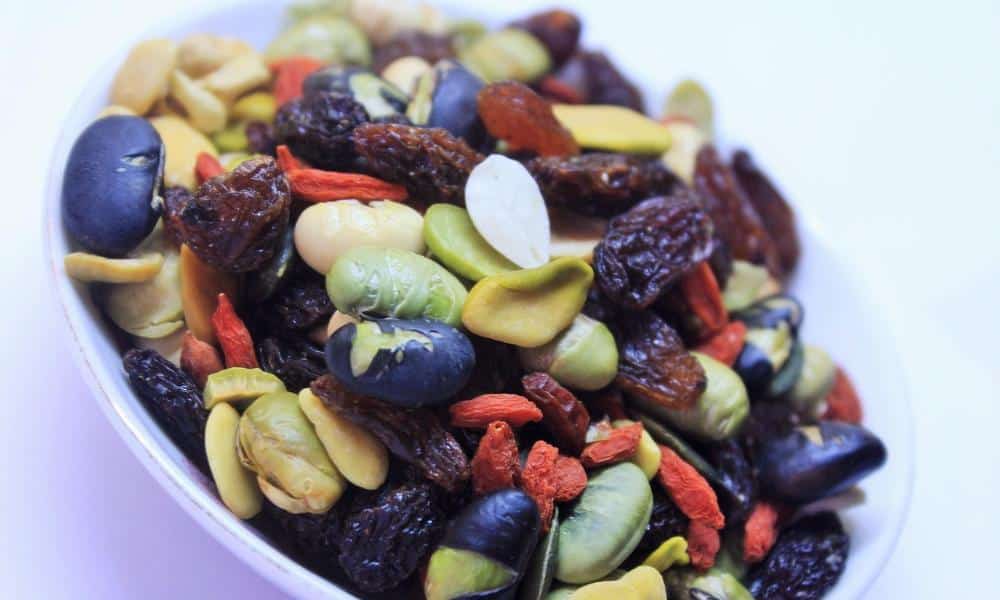 Jakie produkty unikać w zdrowej diecie?